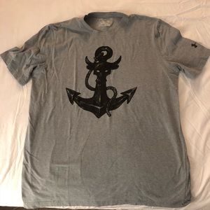 Men’s Under Armour tee shirt